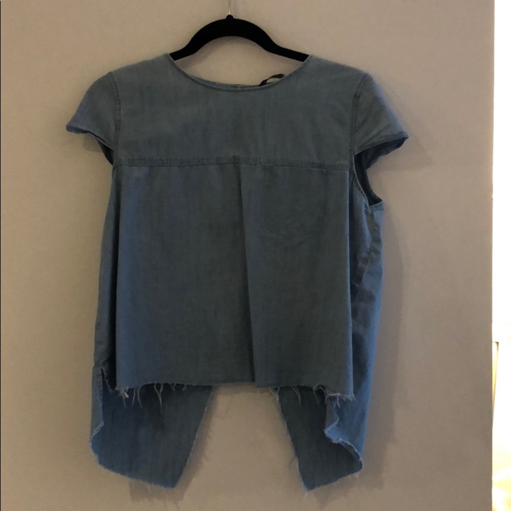Jean shirt with peek-a-boo back